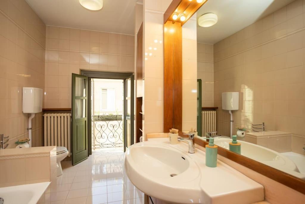 Appartamento Roma 55 Мантуя Экстерьер фото